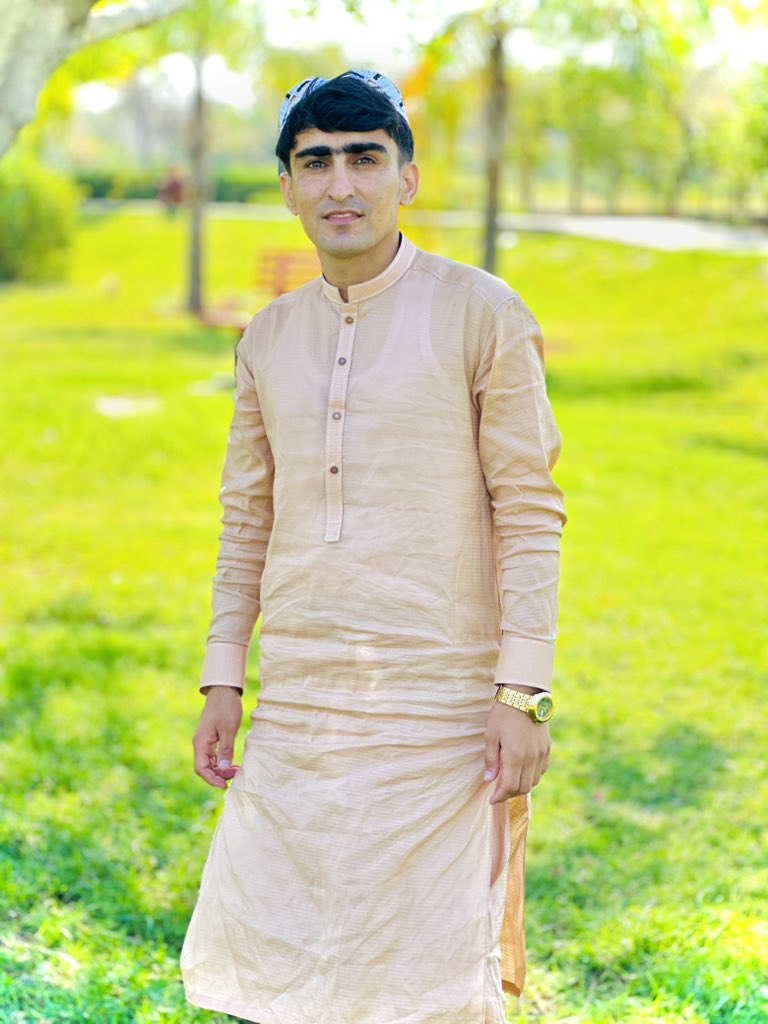 ShafiShabab32's tweet photo. بیا مو هم اختر مبارک شه 
Happy Eid🥰
اختریز انځورونه https://t.co/wZmOC9XeZK