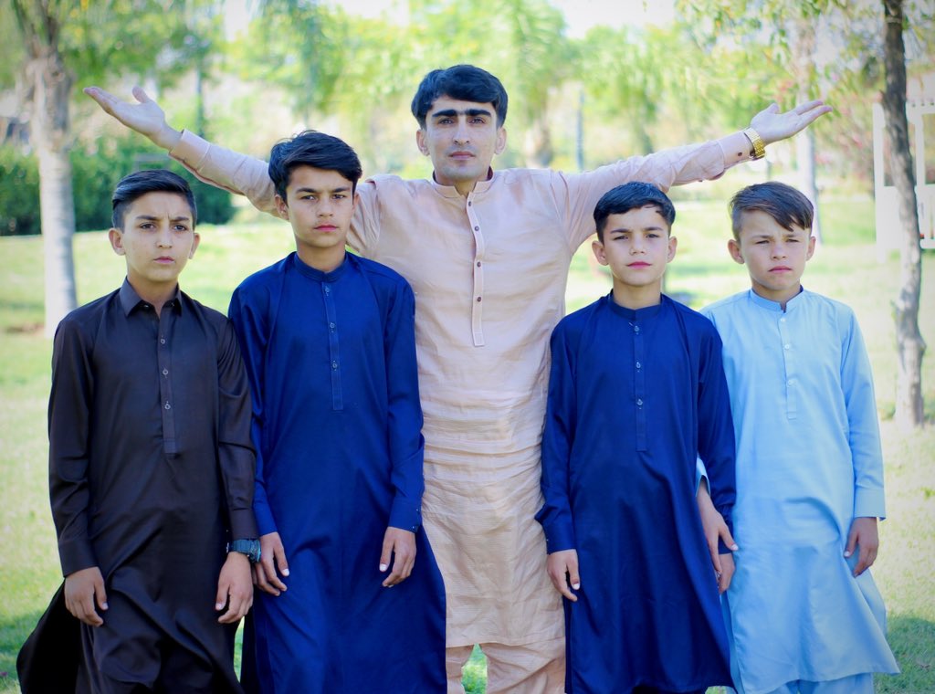 ShafiShabab32's tweet photo. بیا مو هم اختر مبارک شه 
Happy Eid🥰
اختریز انځورونه https://t.co/wZmOC9XeZK