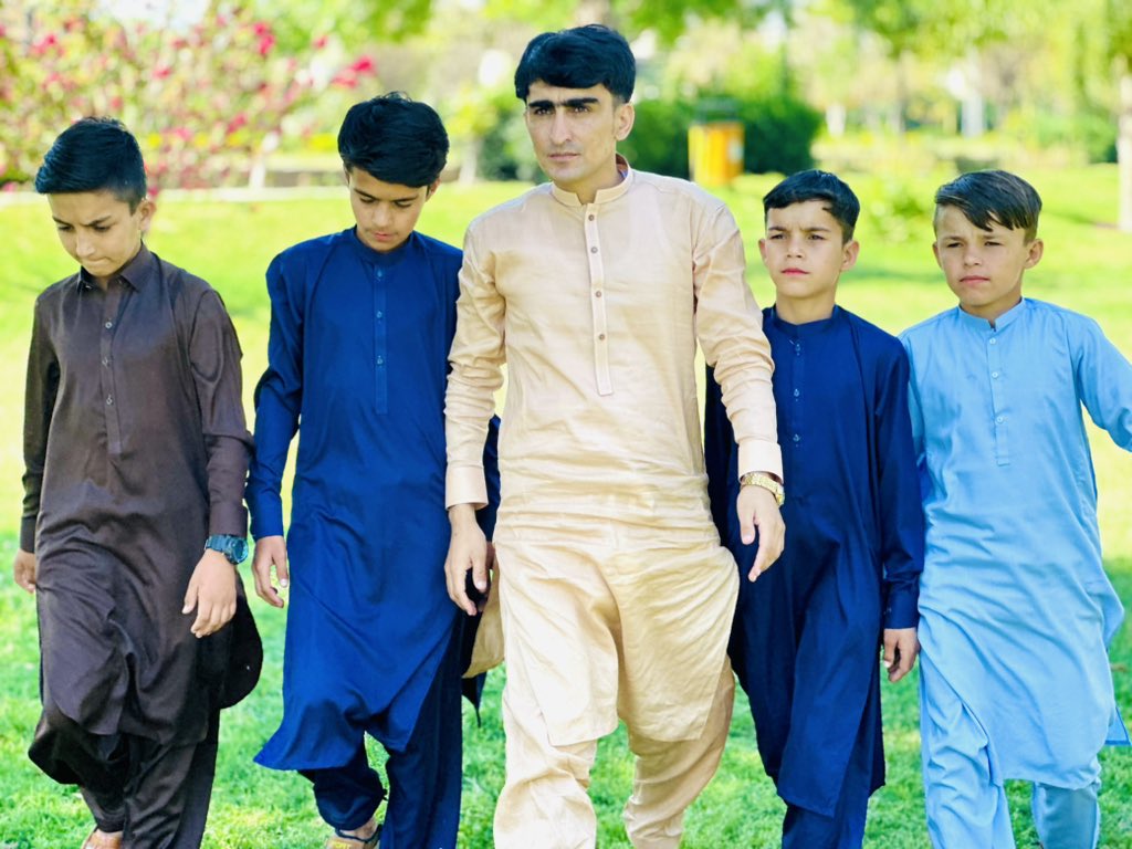 ShafiShabab32's tweet photo. بیا مو هم اختر مبارک شه 
Happy Eid🥰
اختریز انځورونه https://t.co/wZmOC9XeZK