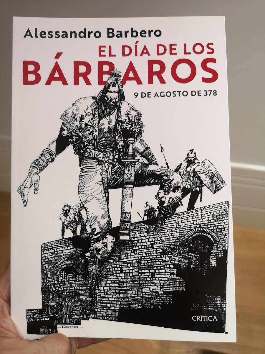 ipurdiroz's tweet photo. De visita en @menadeslibreria me hice con la edición de @Ed_Critica del ensayo de #AlessandroBarbero dedicado a la batalla de #Adrianopolis Pues bien, esta joya está ilustrada el gran #SergioToppi Una maravilla de publicación, en ambos sentidos, histórico y artístico. https://t.co/dxlX41TseH