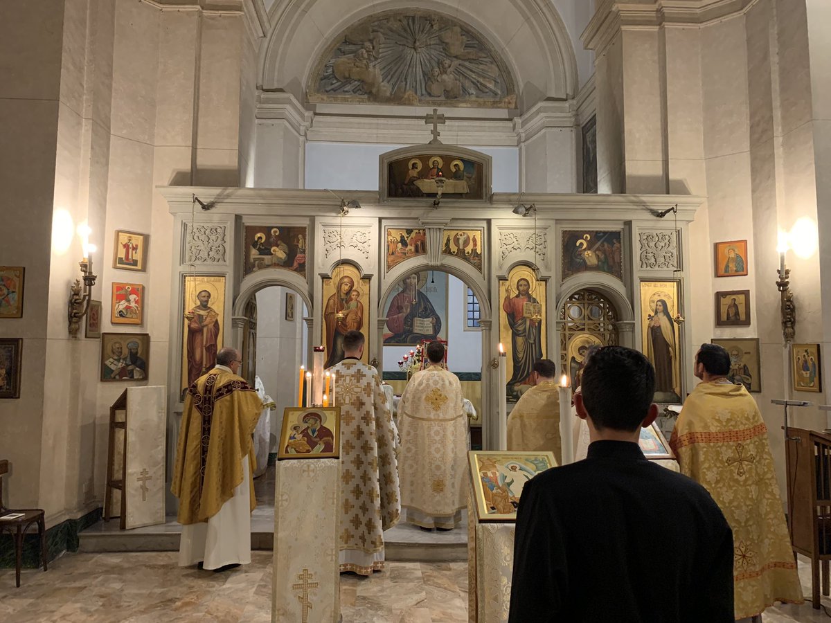 Like the Church, the Society of Jesus is also a international community but also multi-ritual. 
Yesterday a beautiful #eveningofprayer and sharing with our confreres of the Pontifical Oriental Institute