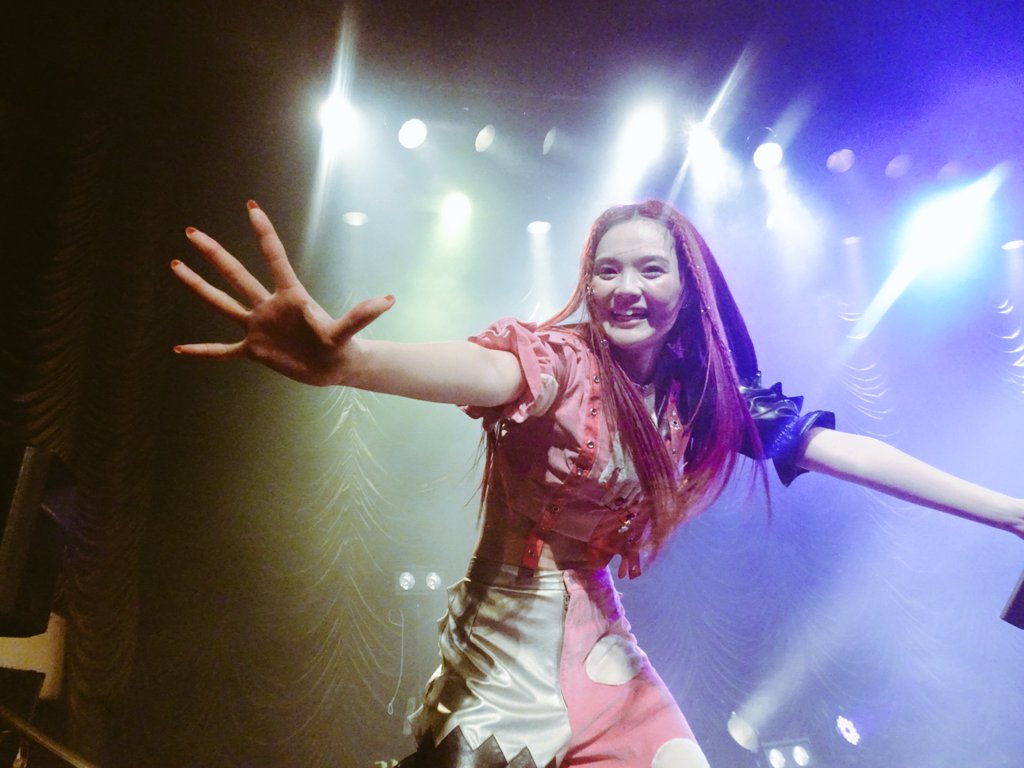 yokosuka22's tweet image. SHELLMEさんはボクのお母さんと誕生日が同じなので生涯その日を忘れる事はないと思います。おしぇるさん❣️ 東京のお母さんと呼ばせて下さい。お母さん誕生日おめでと～🙌

#3度の飯よりシェルミーが好き2023
#SHELLME生誕2023