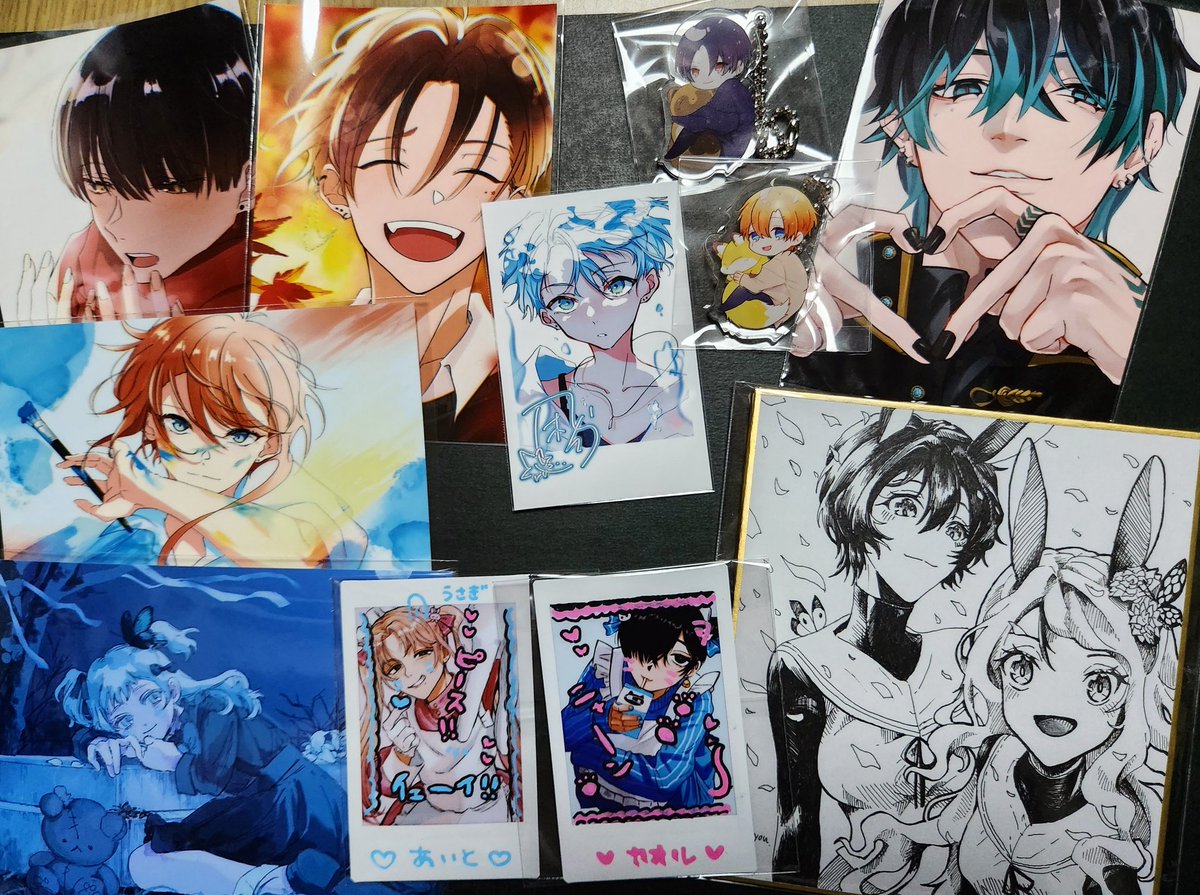 soraki_yori's tweet photo. #空想の箱庭展　見に行きました〜
たくさん買いました！
ずっと眺めていたい空間✨素敵な作品を見れてすごく楽しかったです！ https://t.co/tptAlb1wi2