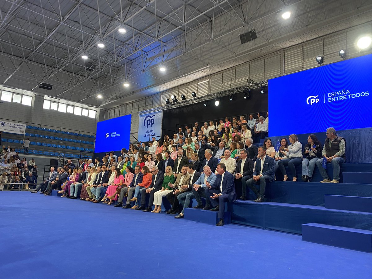pp_gracia's tweet photo. Unidos por un mismo sueño 💙

Defendiendo nuestros ideales, por mucho que algunos se empeñen en impedirlo 💙

#PopularesMurcia https://t.co/bBcjnUG9Ai