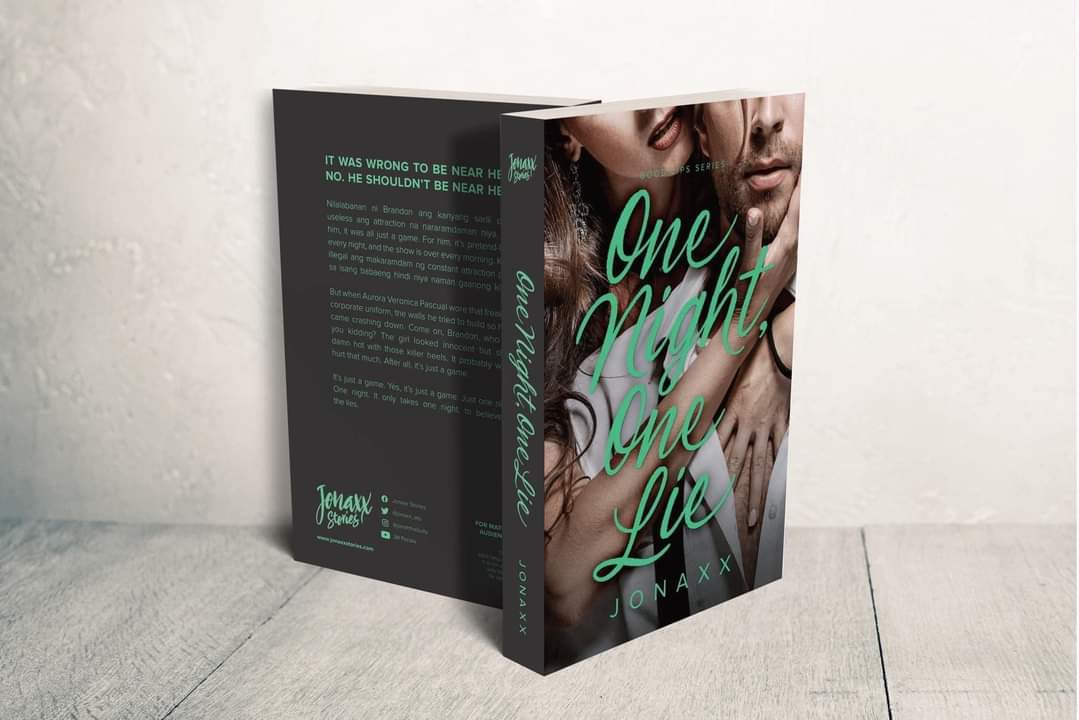 NH_Bookshoppe's tweet photo. 📚GOOD LIPS SERIES (Give in To You &amp; One Night One Lie)
- Batch 2 – LIMITED Copies
- No plans yet for reprint/batch 3

💰PRICE: 
•₱1,450 + SF (full payment) 
•₱1,600 + SF (2 months installment, ₱500 DP)

Full details: https://t.co/GRMBGQ1IAP

Message us for inquiry/order! ❤️ https://t.co/g9IvQK0v7R