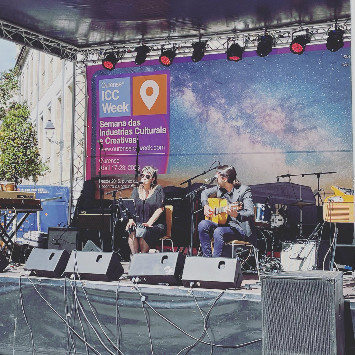 Amparo Sánchez abre los conciertos en los Jardines Padre Feijóo <a href="/amparosanchez/">Amparo Sánchez</a> #OurenseICCWeek <a href="/DeputacionOU/">Deputación de Ourense</a>