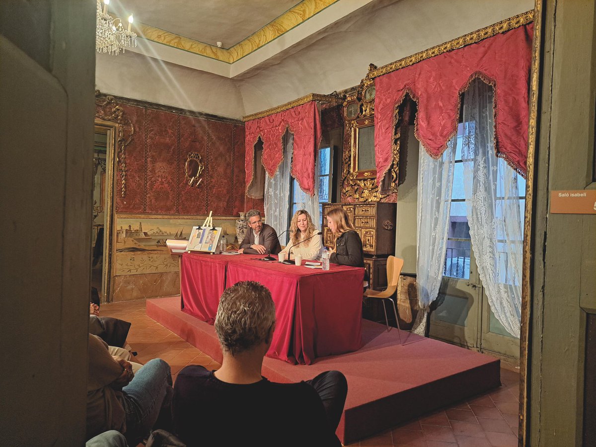 La Comarca d'Olot tweet media