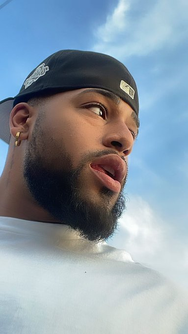 ___Terrance__'s tweet image. Own it 

beacons.ai/only.fans.free/