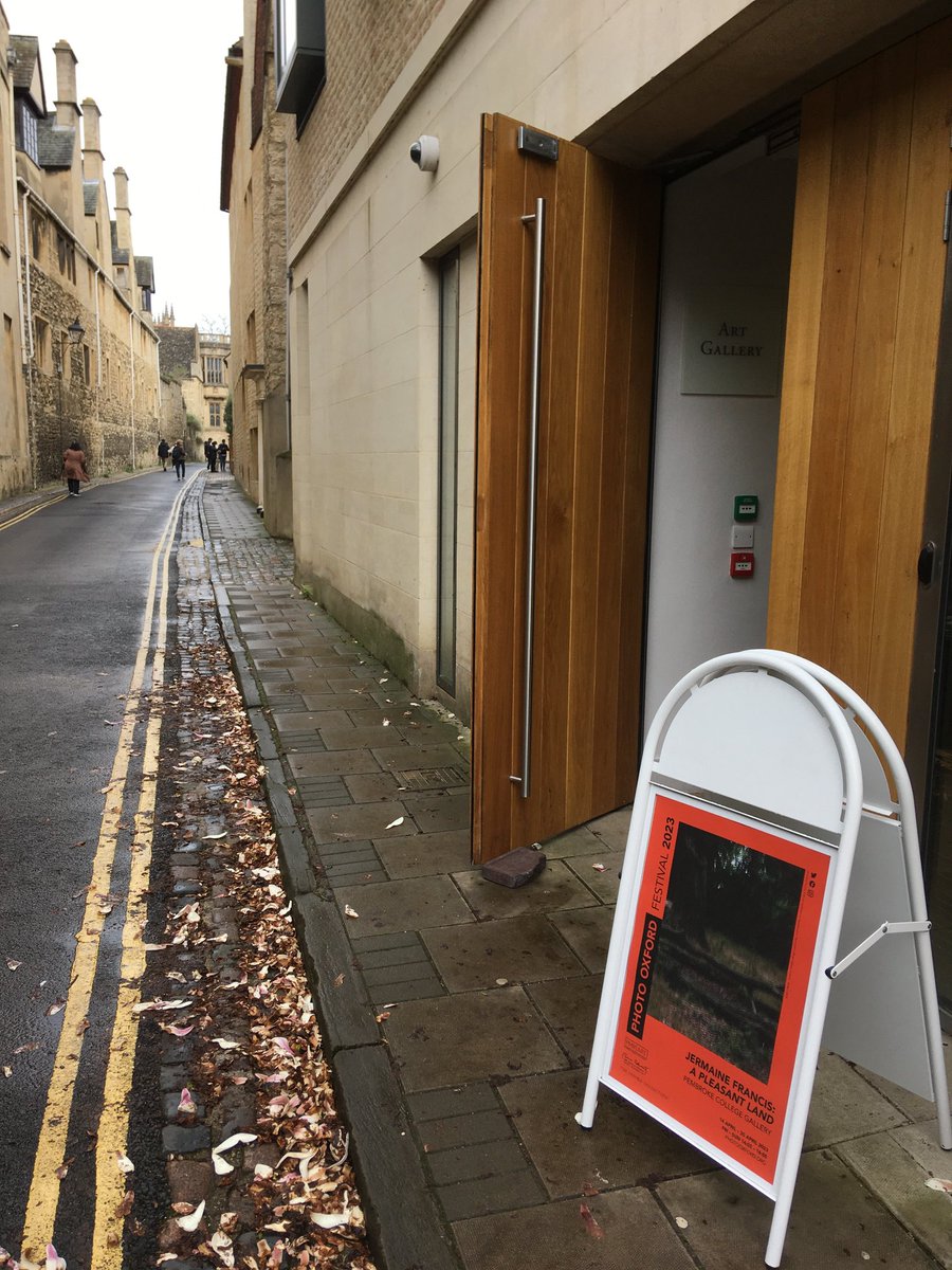 Photo_Oxford's tweet image. Open today &amp;amp; tomorrow, 2-4pm ⁦@PembrokeOxford⁩ gallery, Brewer St, Jermaine Francis ‘A Pleasant Land’. Buy a print by Jermaine Francis &amp;amp; support Photo Oxford: shop.photooxford.org