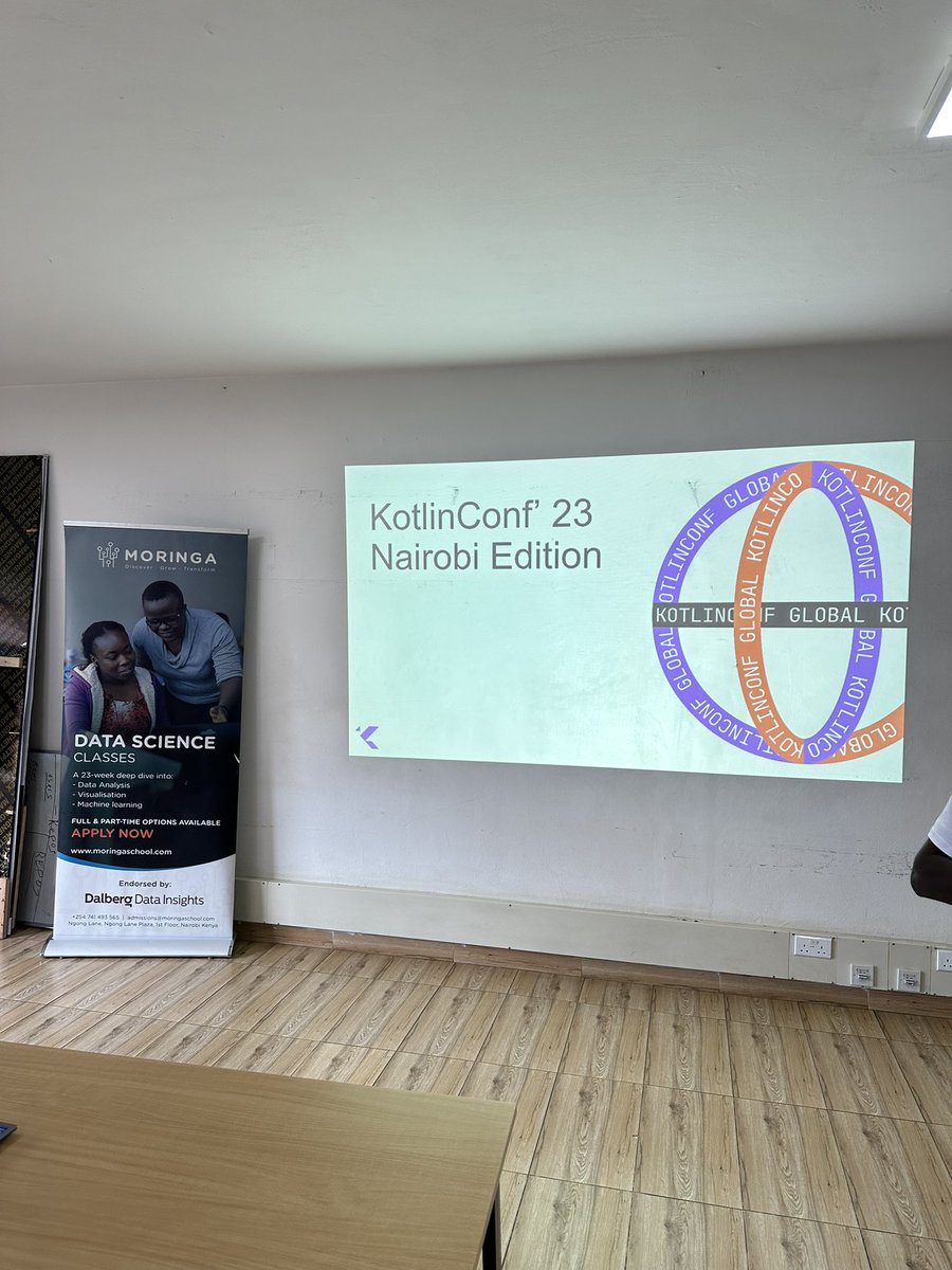 wangerekaharun's tweet image. #KotlinConfGlobal Nairobi edition has already started! @mambo_bryan leading with the challenge session !