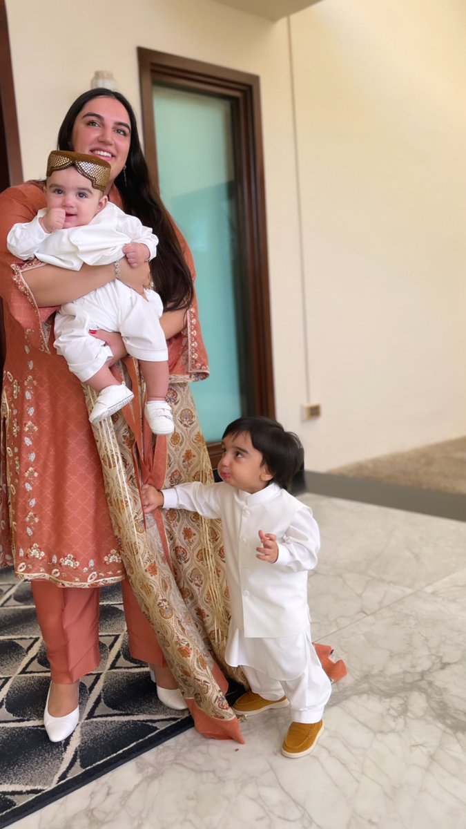 BakhtawarBZ's tweet photo. 🤗🧡 #EidMubarak https://t.co/SuKaXwQSjV