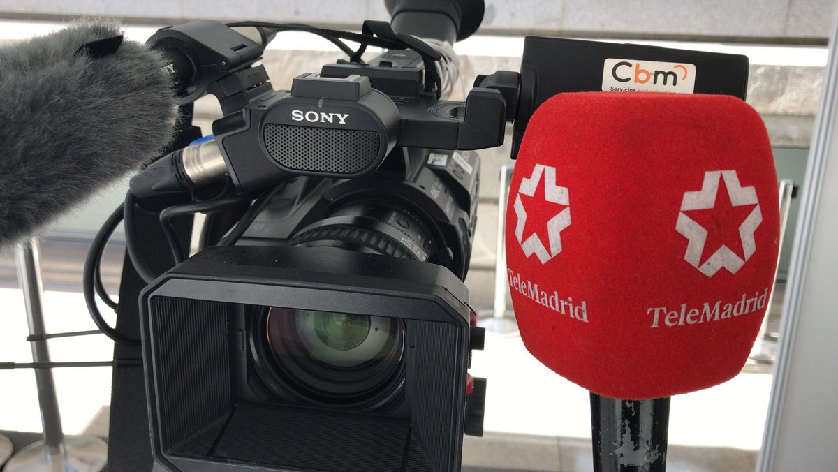 csifcbmtm's tweet photo. 5 días para q  los trabajadores externos de @InformativosTM @BuenosDiasTM dejemos x unas horas nuestros equipos y nos manifestemos en la puerta d @telemadrid. #CBM @gruposecuoya nos obliga a tomar estas medidas en defensa de nuestros derechos y el pan de nuestras familias.😡😡😡 https://t.co/uKMDm2zFtr