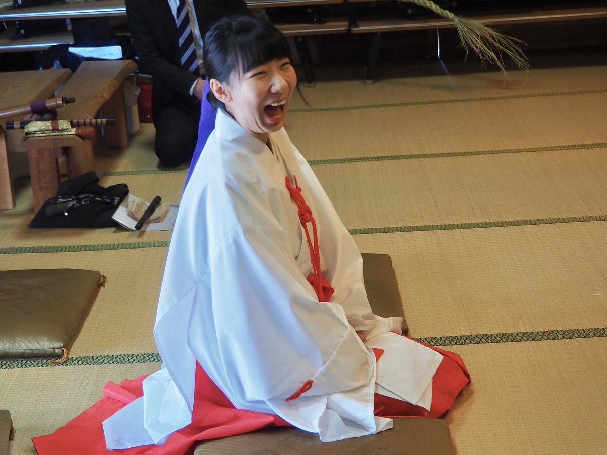 yoshioanderson7's tweet image. 豪快に笑うタイプの巫女⛩️

今日も一日お疲れ様でした！！
明日も良き一日でありますよーに！

#ニッ　
#ゲラッ