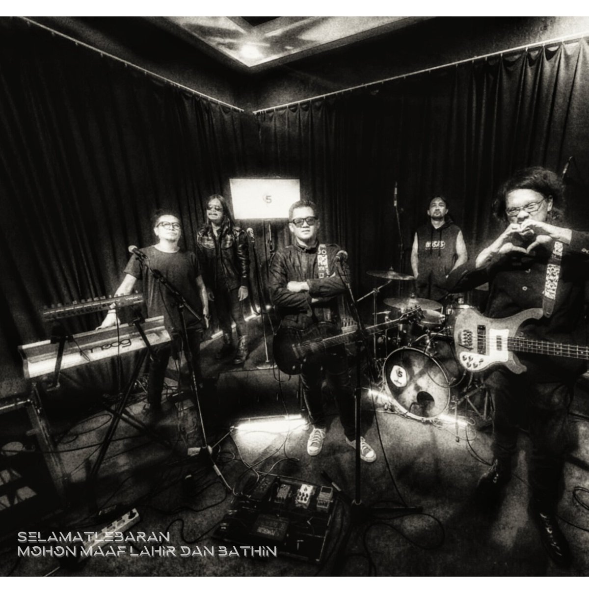 GLOSALIA OFFICIAL tweet media