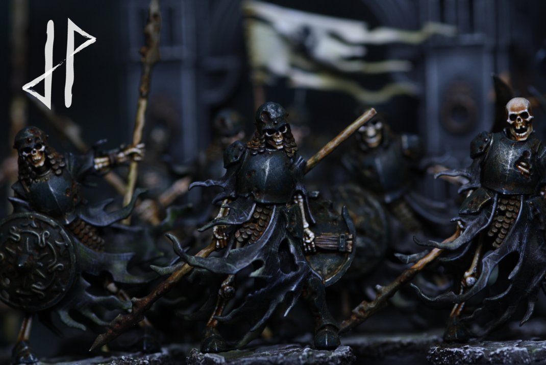 Skellingtons!

Been working on painting up my copy of #cursedcity  First up are these #skeletons, lovely sculpts, made a couple of very minor tweaks, removed the helmet spikes for example.

#paintingwarhammer #soulblightgravelords #undead