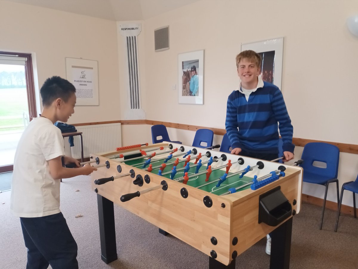GordonstounPrep's tweet photo. Games morning in the @gstounjunior Lots of laughter and competition is fierce! #gordonstoun #kingofthetable https://t.co/fATApJeomm