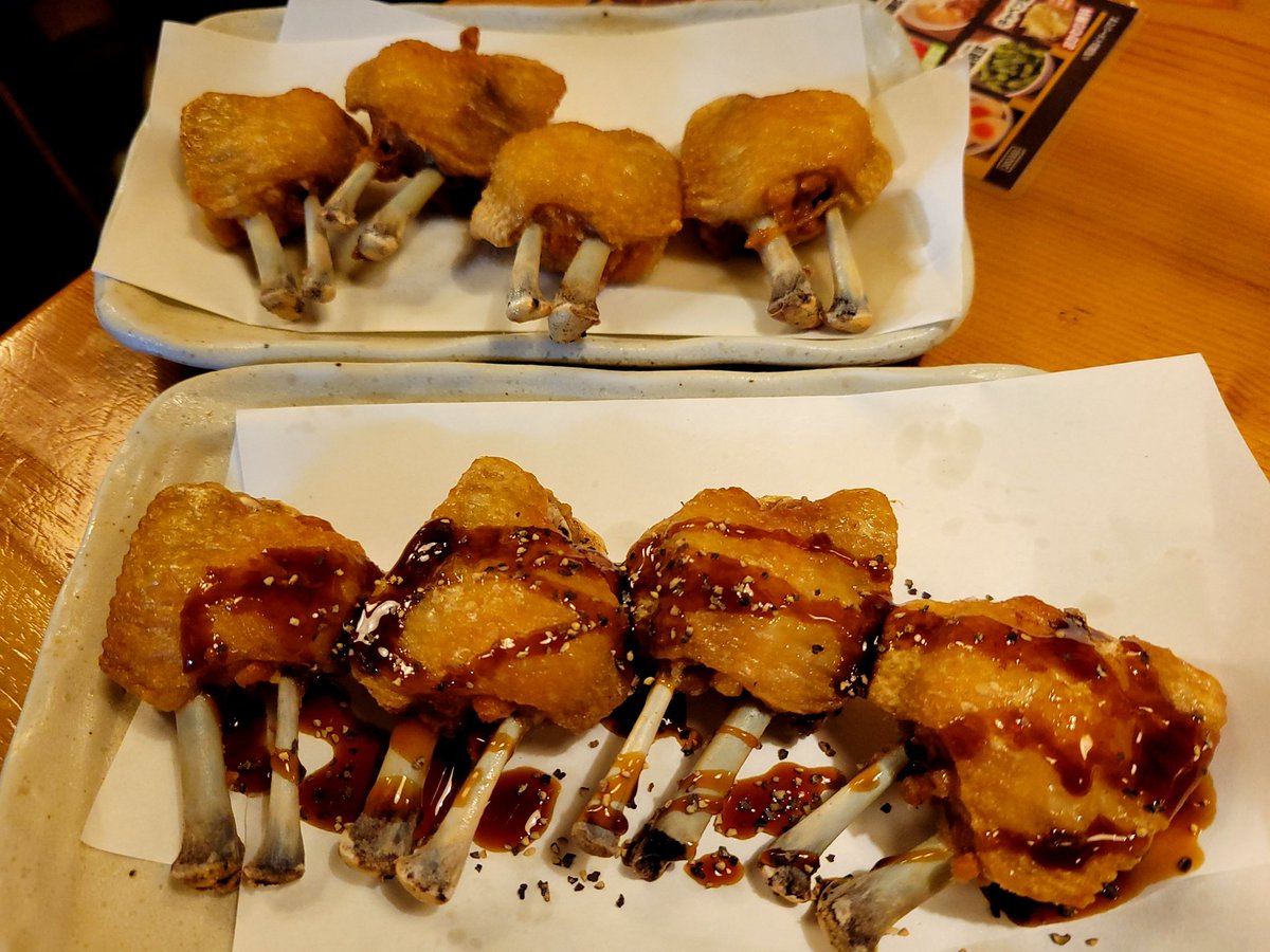 m_touch's tweet photo. 手羽先バンザイ 塩ごま油&amp;甘だれ、売り切れる前にオーダー♪
うまい！
#鳥貴族
#手羽先バンザイ https://t.co/G8d5Fzw1SX