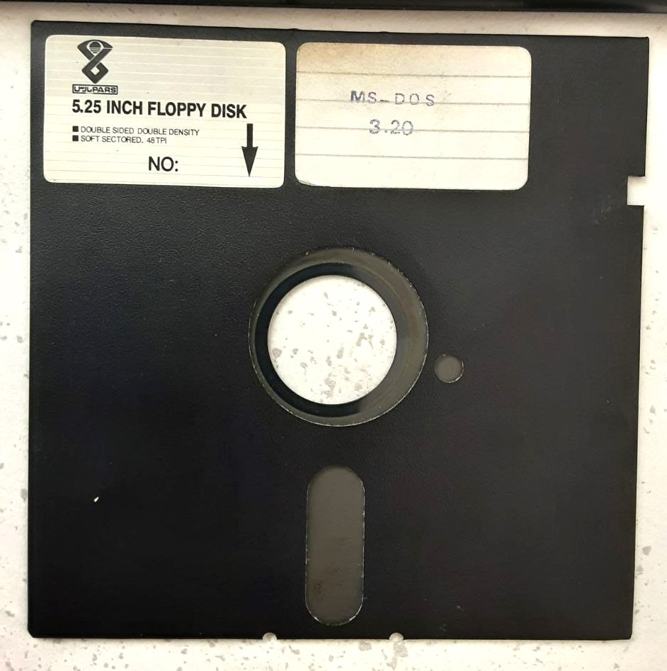 shahmarasi's tweet image. The oldest computer equipment I have
#nostalgia, #Flopy, #MS_DOS