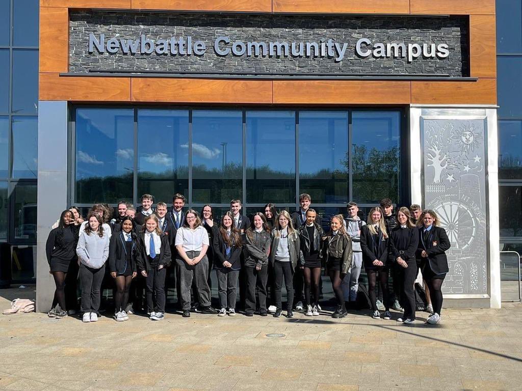 NewbattleLT's tweet photo. Best wishes to our lovely S6 pupils as they move on from life @newbattlehigh … good luck to you all #aimhigher !! https://t.co/qFed0y0MLL