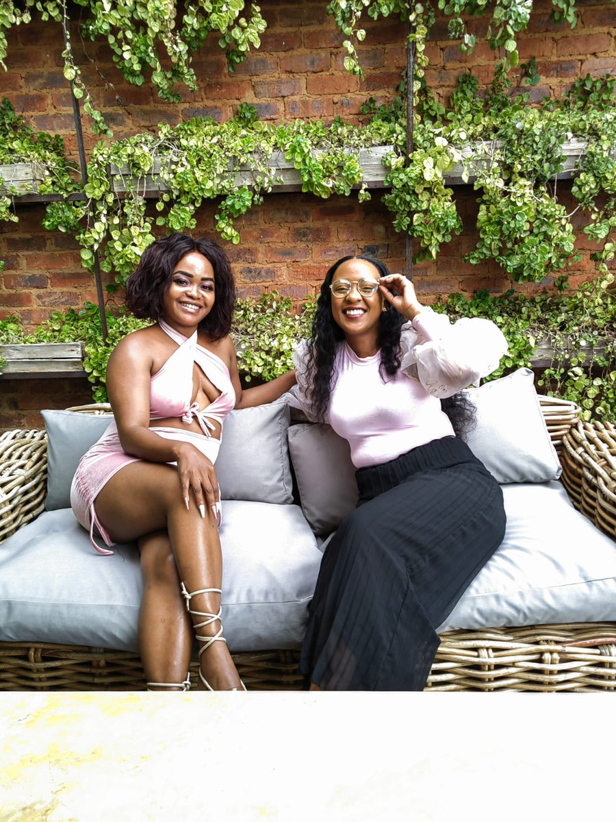 mimycele's tweet photo. Always a good time when we link up with my bestie ❤️ https://t.co/jm8sJcOV1y