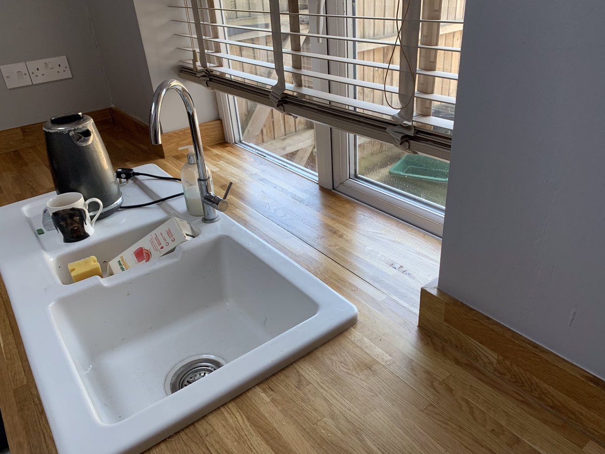 JMHcolchester's tweet photo. Team JMH finished fitting a kitchen this week. Special features included a bespoke unit to fill in an old window and a worktop that extended to the window reveal. #SBSwinner #smallbusiness #gobespoke https://t.co/mQax2EKlXR