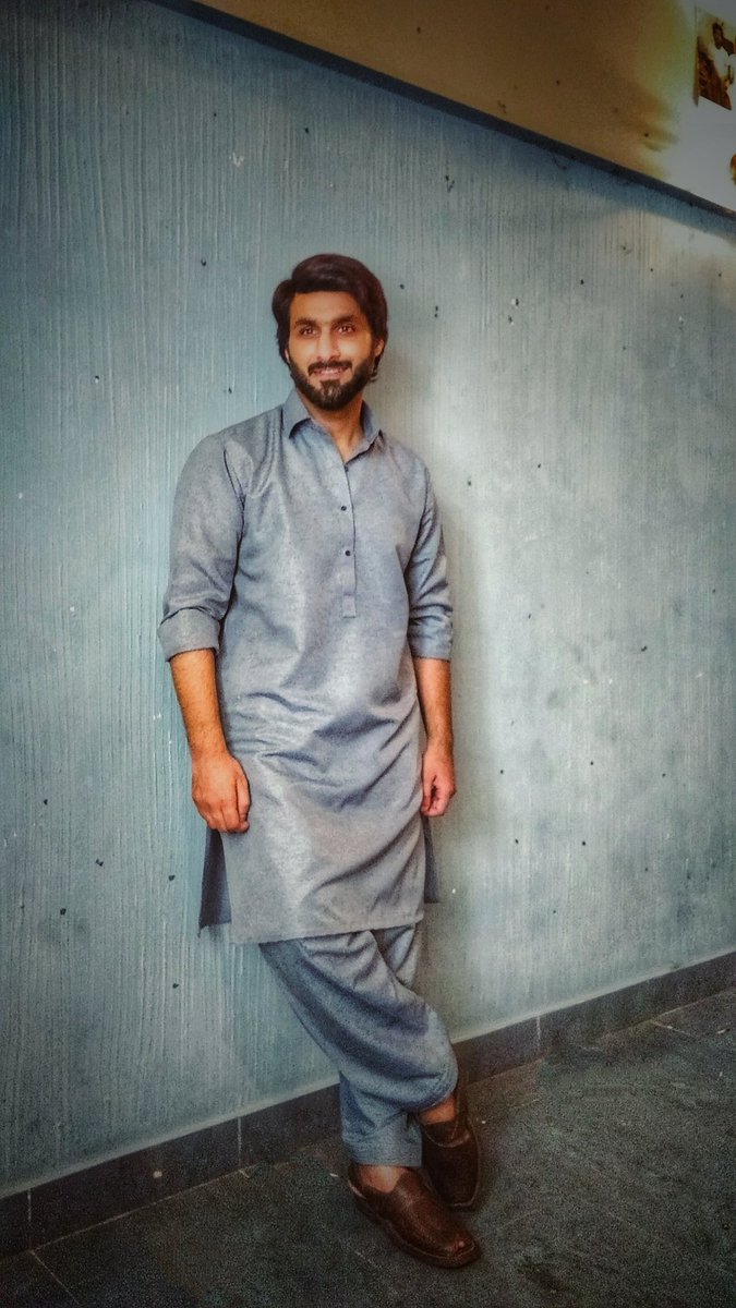 hkb_butt's tweet photo. Before we ask for #happiness and #prosperity, we should ask for #mercy. May #Allah shower his mercy on us. #EidUlFitr
#Eid2023
#EidMubarak 
#EidMubarak2023 
#EidVibes 
#EidAlFitr2023 https://t.co/VH7wKPpq20