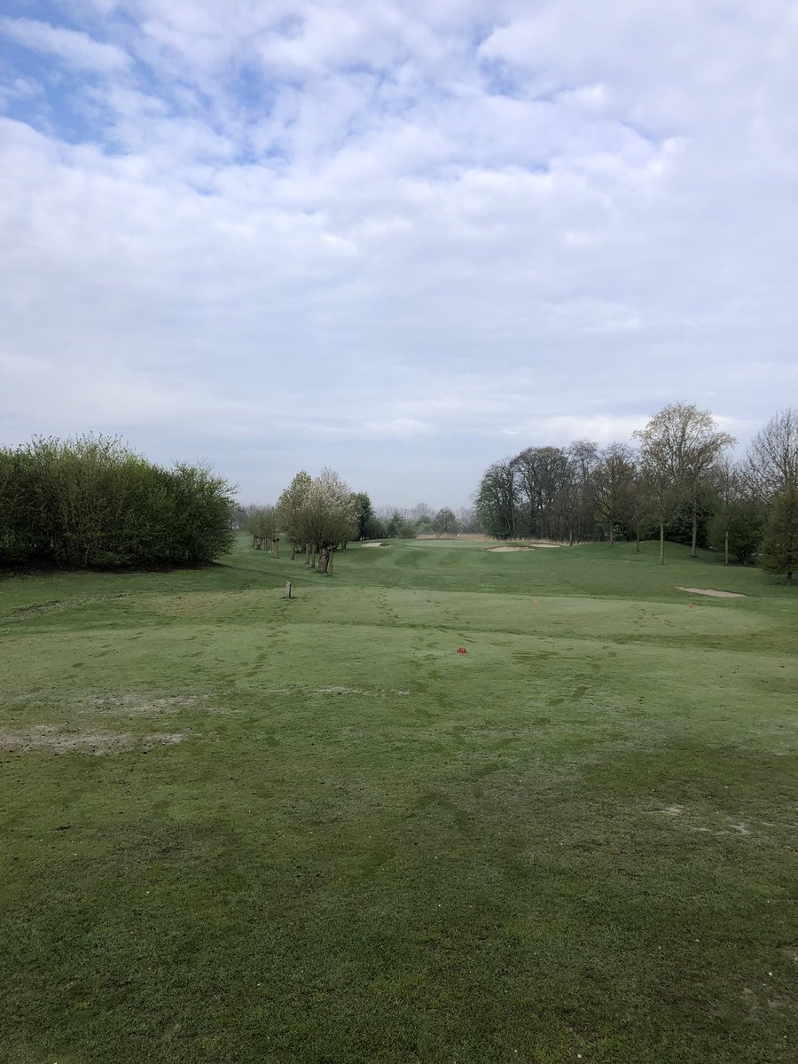 tijmmm's tweet photo. Wat een mooie dag voor mijn eerste  ⛳️in one 🍀@TheMondialGolf #hole2 https://t.co/rTVRn6dWXV