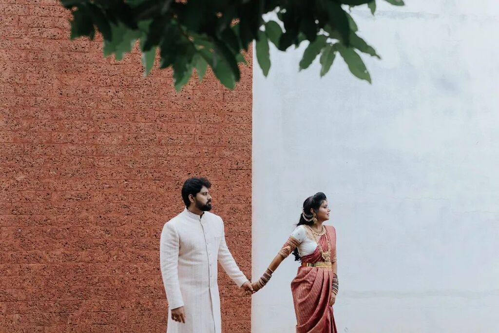 CapturingWOW's tweet photo. Capturing WOW Awards Winner Silver - Photographer Of The Year 

Shot by 📸
Pranay Neeraj - @knb_weddings

#capturingwow #cwow #awards #award #photographyawards #photographyaward #photography #photography📷 #photographylover #photographersofinstagram #p… https://t.co/c6OF8SAX7G https://t.co/0wtbUbGsY8