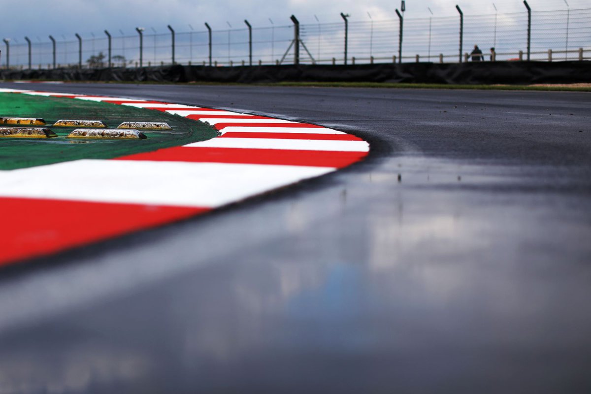 Your 10minute warning!  The 2023 #BTCC season starts here as we count down to FP1. Let's do it!

Follow the action live: lt-new.tsl-timing.com/231603