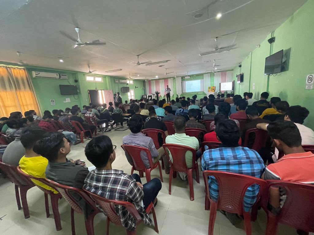 SHoDHBharat's tweet photo. #SHoDHNE (SHoDH in North East) a new initiative by @SHoDHBharat : 
@SChintalach  @shashankT_26 

#SHoDHManipur &amp; #NITManipur organised a seminar on “Importance of research for efficient electronic waste management strategies” 
with resource person shri. Partha Dasgupta
#EarthDay https://t.co/ItrBLPSVpu