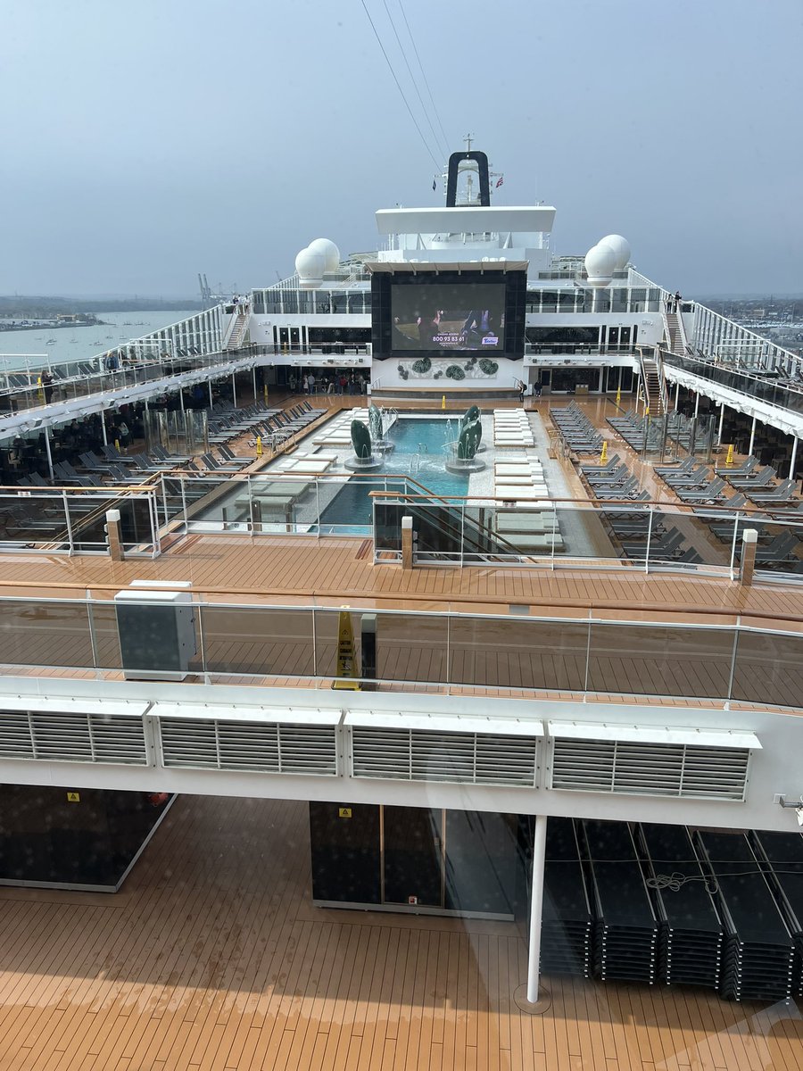 82aiden's tweet image. Rotterdam 
@MSCCruisesUSA
