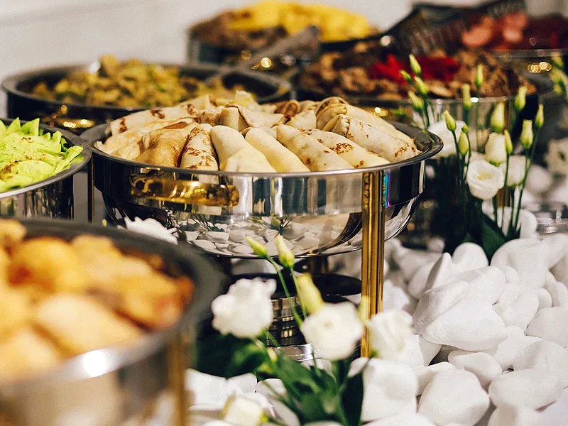 easyEventhire's tweet photo. What does it take to plan & cater an event for 100 people? Let's take a look at what it takes to plan and cater a corporate event for 100 people.
Read more: https://t.co/Pl1Qnizxzn
#easyhire #easyevents #easyeventhire #eventtips #eventplanner #catering #corporate #hospitality https://t.co/hXTqLbCKuu
