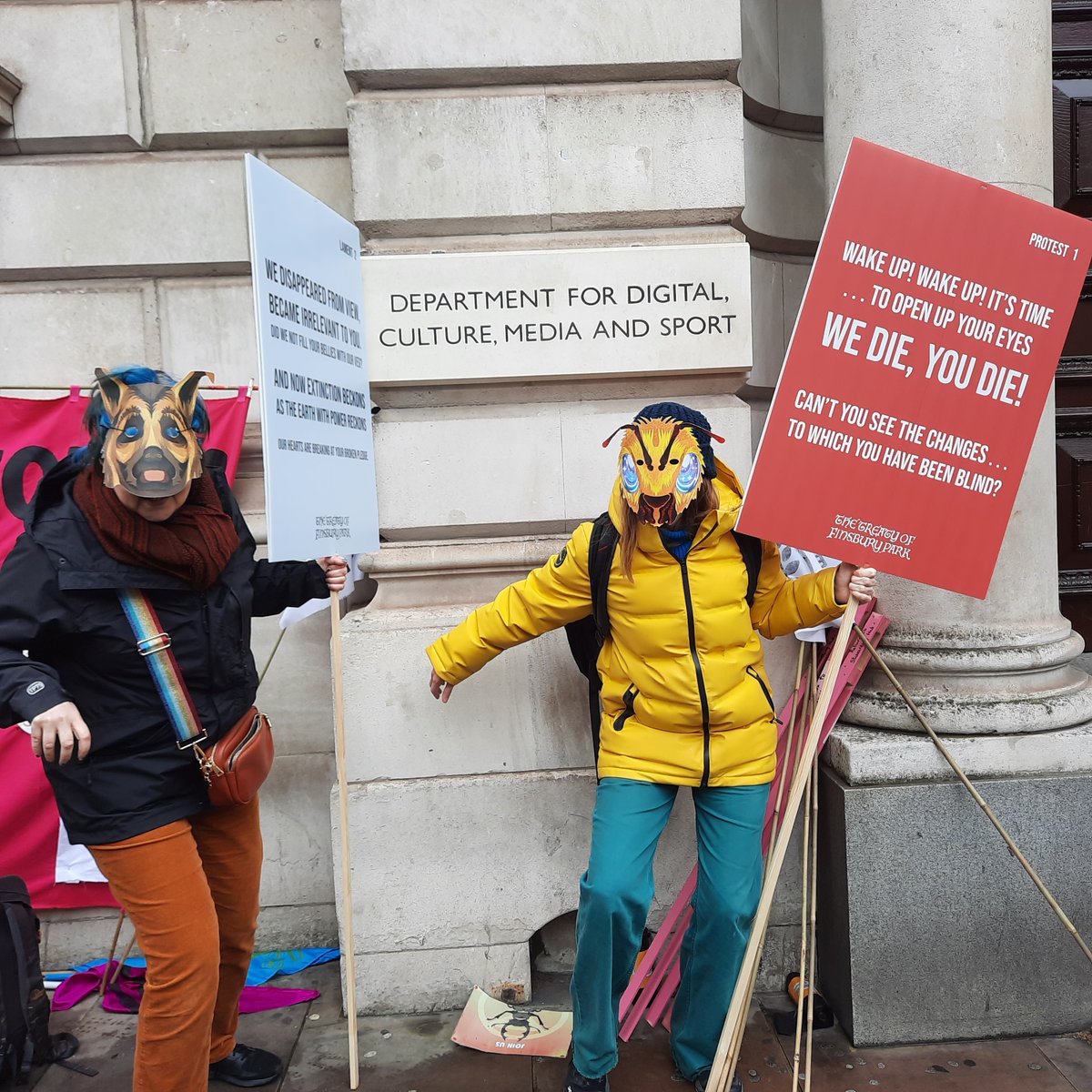 furtherfield's tweet photo. 🐶The UK is one of the most nature-depleted countries in the world, ranking 228th out of the 240 countries in the Biodiversity Intactness Index. 🐝✨

The Interspecies Assemblies of Finsbury Park will be in London for The Big One for Biodiversity.
Today. Victoria Street 1pm. https://t.co/g3t7G0y4Mh