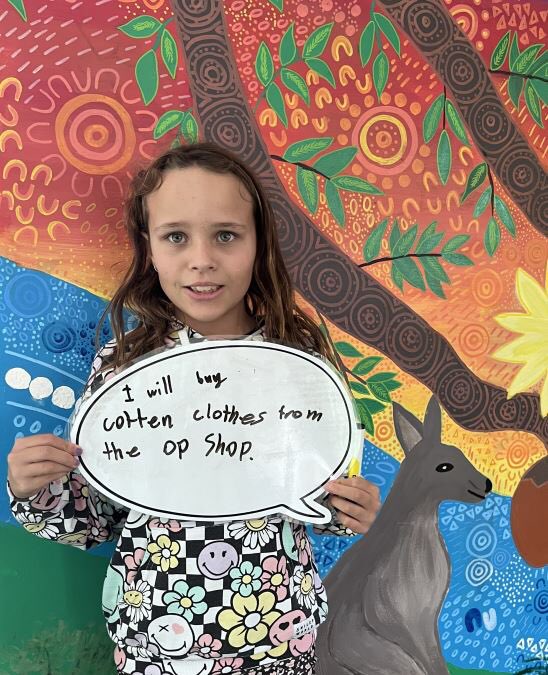 Happy Earth Day everyone!!! To celebrate we went and spoke to the Boddington Youth Centre. These inspiring locals identified the environmental issues that concerned them &amp; made pledges to make a difference. #NumbatNeighbourhood <a href="/PeelHarveyCC/">PeelHarveyCC</a> <a href="/VBrockPHCC/">Victoria Brockhurst (PHCC)</a> <a href="/KristyLGregory/">Kristy Gregory</a>