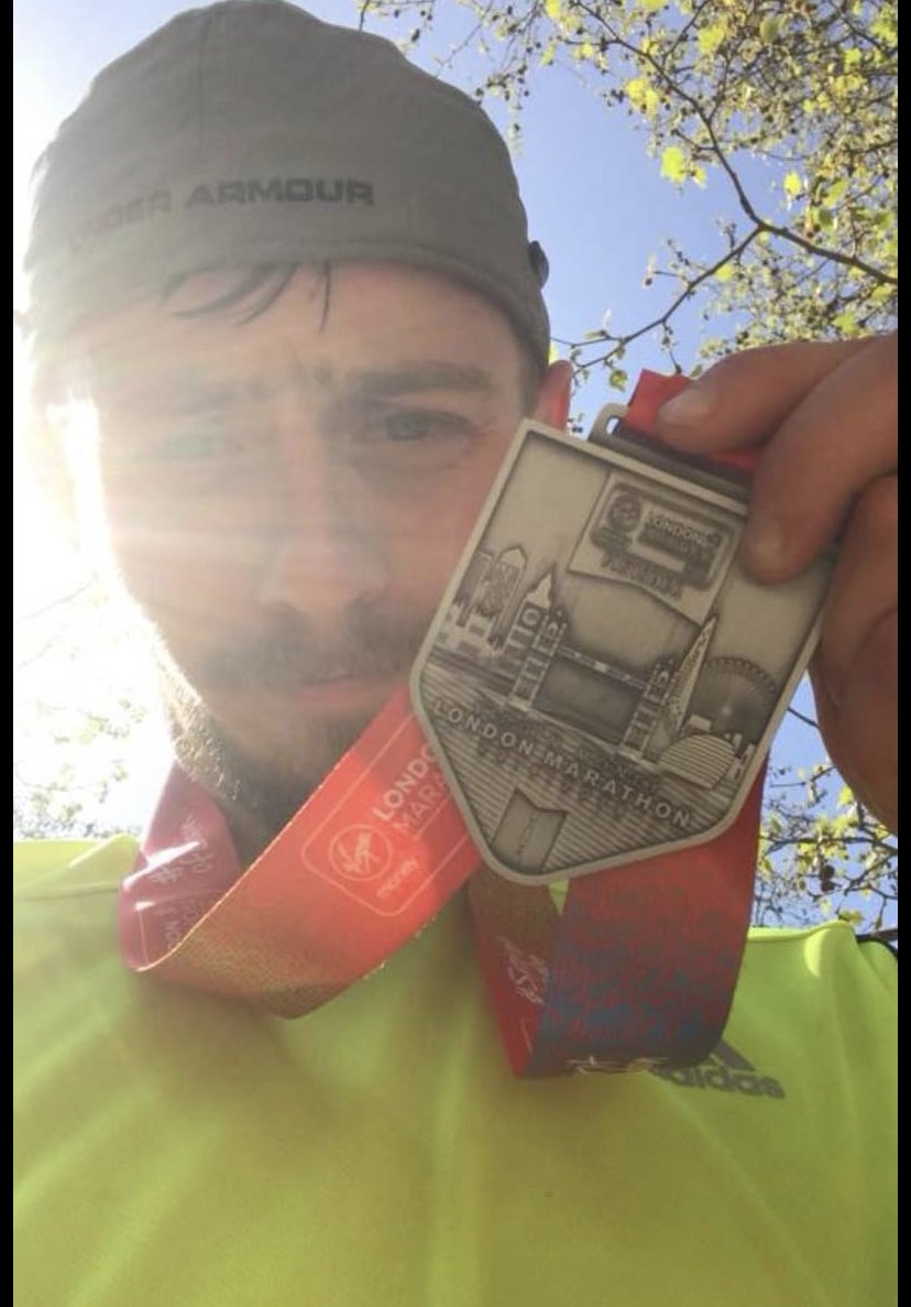 Joshuajames92's tweet photo. 5 years ago today. Mental. 🏃‍♂️@JayHorne74 #LondonMarathon https://t.co/o27736ibSl