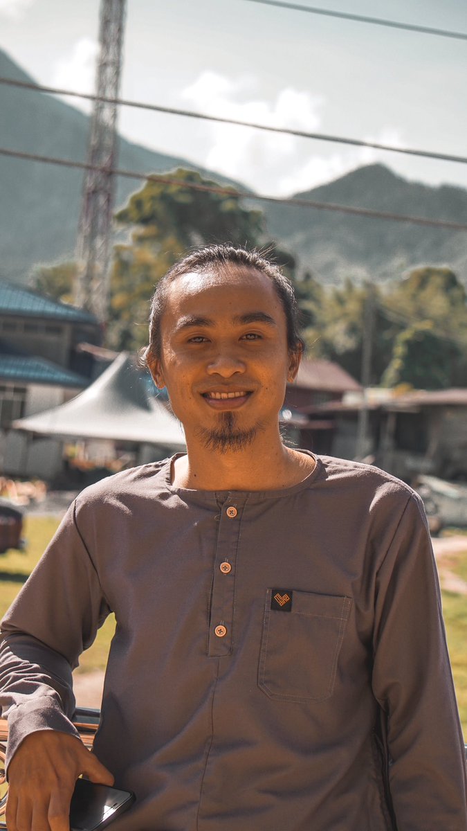 NurChimo's tweet photo. Just a random pic on 1st raya~ 

#love #instagood #photooftheday #fashion #trending #explorepage #viral #tbt #like4like #followme #picoftheday #follow #me #selfie #summer #art #instadaily #friends #repost #nature #trendingnow #fun #style #smile #food #instalike #EidMubarak2023 https://t.co/kKsQk0cUk4