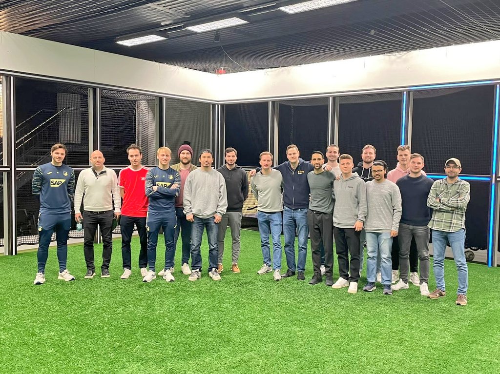 Inside the Footbonaut located within ResearchLab at TSG Hoffenheim's Training Ground ⚽🤖 Pleasure to catch up with old friends like the inspiring @SeidlOnSports 🧠 Always learn something from him. Shame @BeltagyHassan couldn't join us this time #analysis #data #footballresearch
