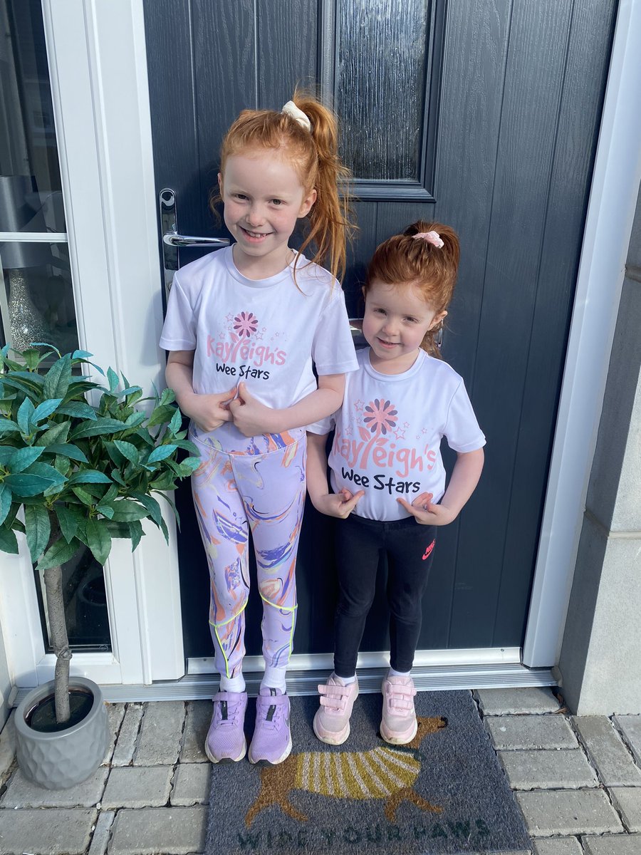 Bexwatt's tweet photo. These 2 are on their way to #runBalmoral to run the 1.5k race. They are raising money for the very special Kayleigh's Wee Stars. π
If you have any spare pennies, youβre welcome to make a donation at β¦..
https://t.co/tfD7PrvJTW π https://t.co/HS7Cdennmk