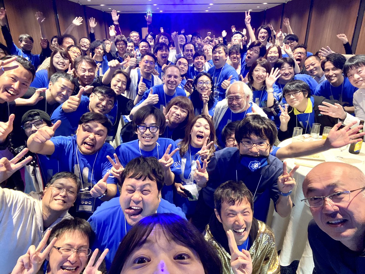 nao_spon's tweet image. DAY3!!!
Community leaders in da hoooooooous!!
#AWSSummit #awssummit2023 #AWSSummitTokyo