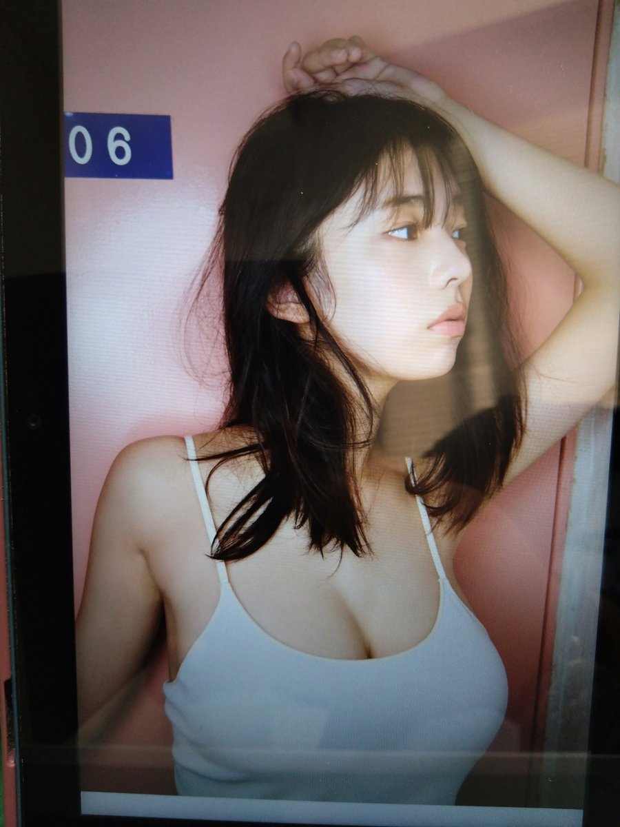 yutafirm's tweet photo. バック体勢でのアナニーは正直やりにくいけどこれが本物のチンポならと思うと、欲しい以外の感情が皆無に。最近は2日に一回のオナニーじゃ全く収まらず、このままじゃハッテン場に行ってしまいそう。近畿のどこかにいるので、今晩か明日の早朝からでも連れオナから犯してくれる人を募集中です… https://t.co/YiV8UIGEct