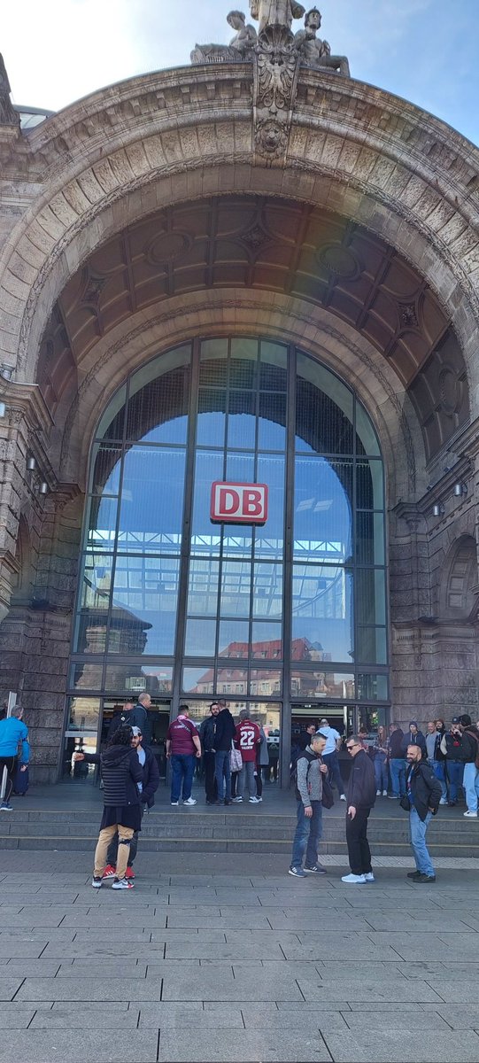 Gitarre3 tweet media