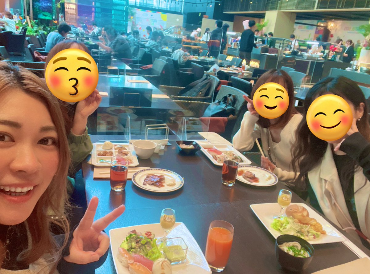 harenochigerira's tweet image. お休みの日に仕事仲間と
ランチビュッフェへ😋🍽

みんなはビュッフェの時何を気にする？
私はいかに色んな種類を食べられるか勝負してるよ❤️‍🔥💪🏻w

 #ハプナ
 #HAPUNA