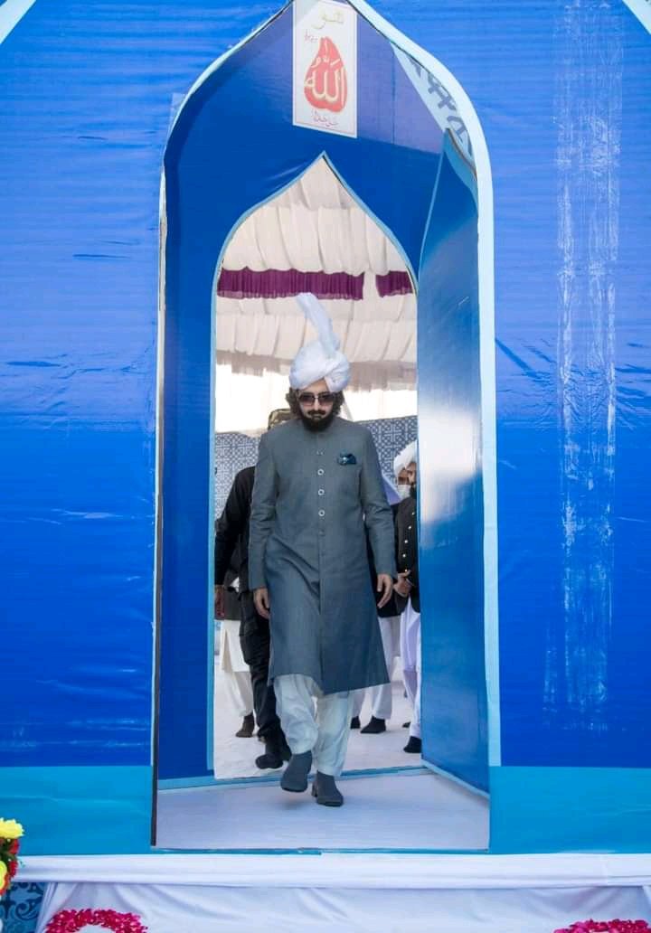 15
سر پرست اعلیٰ اصلاحی جماعت و عالمی تنظیم العارفین حضور حضرت سخی سلطان محمد علی صاحب ❣️
#HBDSahibzadaSultan422