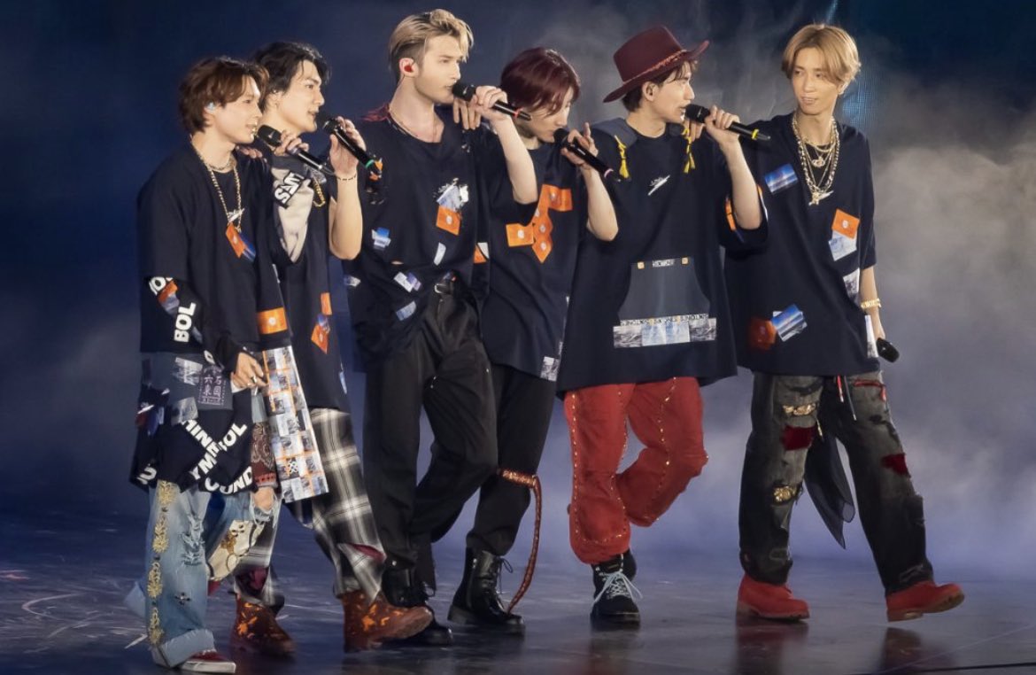 5KinK1_SixTONES's tweet photo. もうこれ以上語れないくらい。
この写真たちが物語ってる初日東京ドームでした💎

そんな素晴らしい伝説の日に立ち会えて人生で1番熱くなれました💎❤️‍🔥

SixTONESは今までもこれからもずっと6人です
そして彼らの人柄にたくさんの人たちが集まっているんだなと
 #SixTONES_慣声の法則inDOME https://t.co/VnJtPADG7i