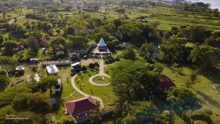 TuffyNasser's tweet photo. @Its_Elchapo Tom Mboya musoleum @Rusinga island https://t.co/hvNcCtVlpd