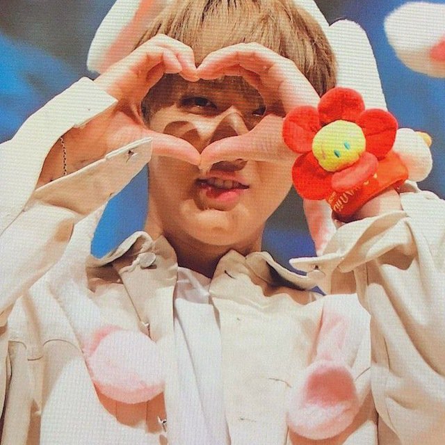 KpopStrayy's tweet photo. #Changbinnie
#Binniebestrapper
#Welovebinnie
#Changbin
#Changbindwaekki
#Changbin3racha
#Changbinbestproducer
#Changbinfastrapper
#Changbinniebestdancer https://t.co/PPkp1meVVO