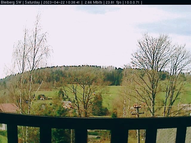 omicronCZ's tweet photo. Na Bleibergu oblačno🌤️
Teplota 14°C, vlhkost 52%.
UV 2

Klidný vánek (1 Bft, JV). Tlak stabilní. Viditelnost 88 km.

Krásný víkend z meteostanice #Tempest na Bublavě v Krušných horách😊

https://t.co/zWB5C9JyCZ

#WeatherTweet #weatherflow #pws #Bublava https://t.co/FJPl5oLfoY