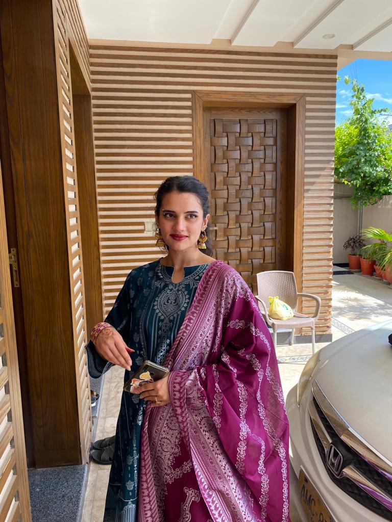 _fittaymu's tweet photo. eid ka chaand din mai nikal aya 🌙 https://t.co/9r0A4TYbRP