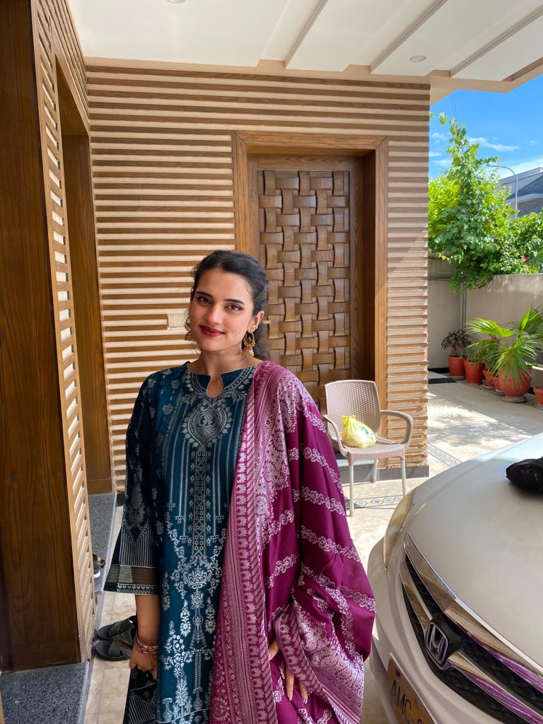_fittaymu's tweet photo. eid ka chaand din mai nikal aya 🌙 https://t.co/9r0A4TYbRP