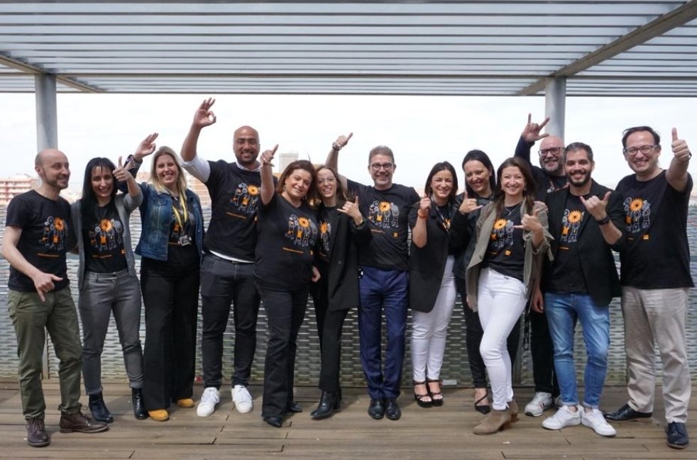 lpech's tweet photo. Esta semana he visitado Jazzplat, uno de nuestros centros de primera línea. Ha sido increíble comprobar de primera mano su compromiso con la excelencia en los procesos y su buen hacer en el trato a nuestro clientes. Gracias, equipo! https://t.co/s2LBXnFaPu